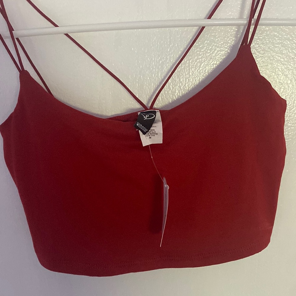 Red cropped tank size medium